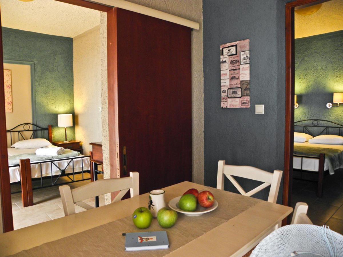 Irilena Studios And Apartments Ласи Екстериор снимка