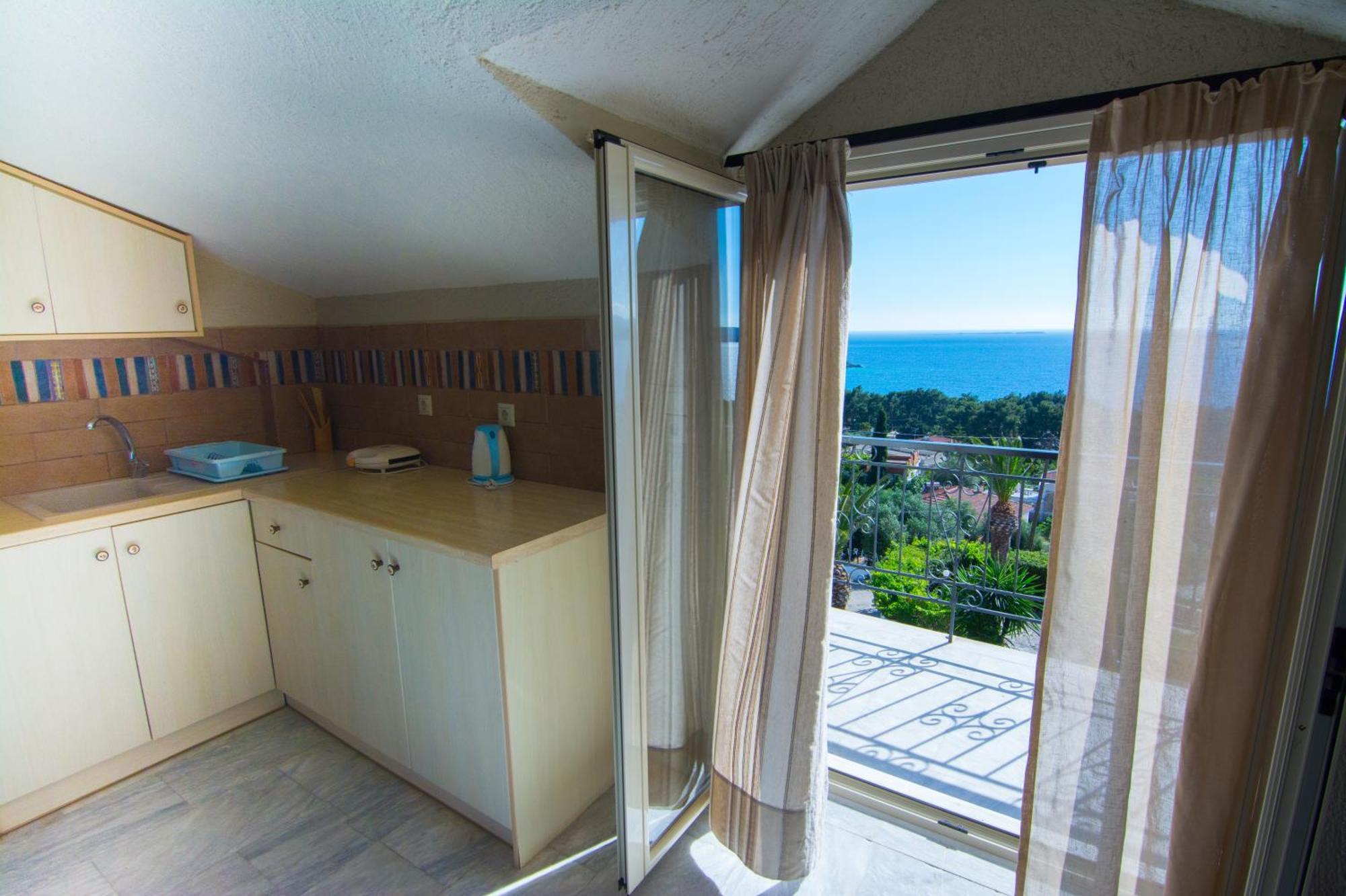 Irilena Studios And Apartments Ласи Екстериор снимка