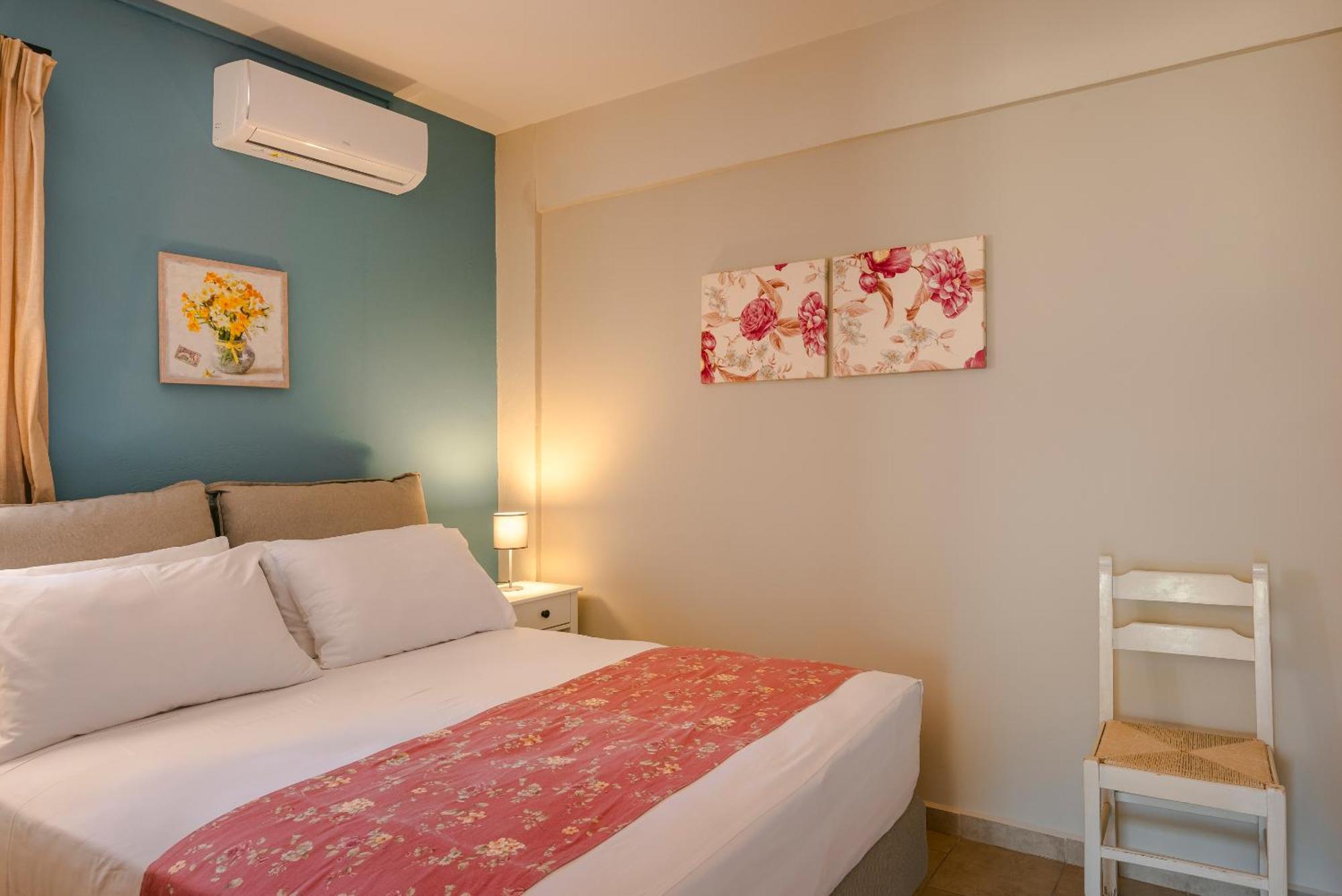 Irilena Studios And Apartments Ласи Екстериор снимка